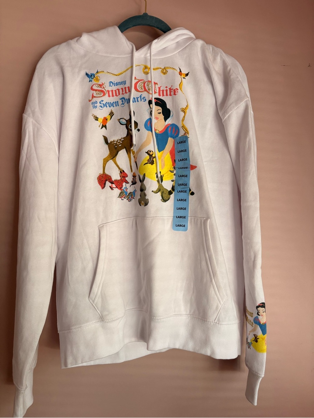 Disney NWT Snow White White Graphic Crewneck Hoodie